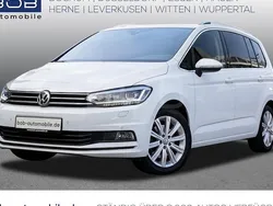 Weiß Gebraucht 2019 VW Touran Highline Van / Kleinbus | 25.999 € (Fairer Preis)