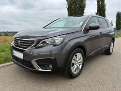Grau Gebraucht 2019 Peugeot 5008 Active Van / Kleinbus | 15.450 € (Superpreis)