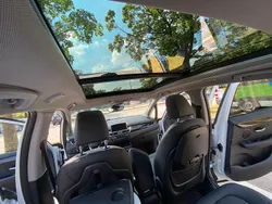 Weiß Gebraucht 2017 BMW 225 Active Tourer iPerformance Van / Kleinbus | 16.700 € (Fairer Preis)