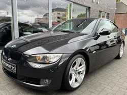 Schwarz Gebraucht 2009 BMW 330 Comfort Edition Coupé | 10.900 € (Superpreis)