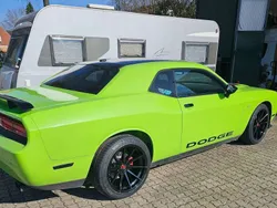 Grün Gebraucht 2016 Dodge Challenger SXT Coupé | 21.000 € (Teuer)