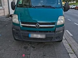 Grün Gebraucht 2008 Opel Movano Van | 2.800 €