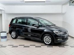 Schwarz Gebraucht 2023 VW Touran Comfortline Van / Kleinbus | 29.400 € (Fairer Preis)