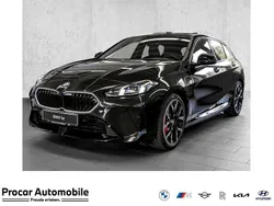 Schwarz Neu 2025 BMW 120 Performance Kleinwagen | 49.990 €