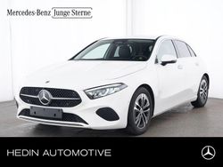 Weiß Gebraucht 2024 Mercedes A180 Progressive Limousine | 28.280 € (Fairer Preis)