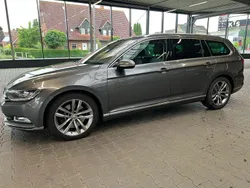 Grau Gebraucht 2017 VW Passat Highline Kombi | 20.100 € (Fairer Preis)