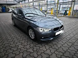 Grau Gebraucht 2019 BMW 320 Advantage Kombi | 13.750 € (Fairer Preis)