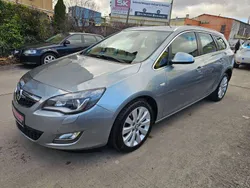 Grau Gebraucht 2011 Opel Astra Innovation Kombi | 7.499 € (Fairer Preis)