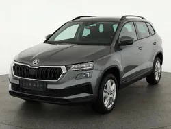 Graphitegrau metallic Neu 2025 Skoda Karoq Selection SUV | 34.495 € (Guter Preis)