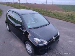 Schwarz Gebraucht 2011 VW up! Move Kleinwagen | 4.500 € (Teuer)