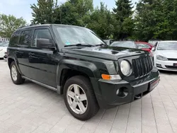 Grün Gebraucht 2010 Jeep Patriot SUV | 3.999 €