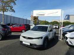 Weiß Gebraucht 2020 Mazda MX30 Edition SUV | 13.485 € (Superpreis)