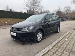 Schwarz Gebraucht 2013 VW Touran Trendline Van / Kleinbus | 4.190 € (Superpreis)