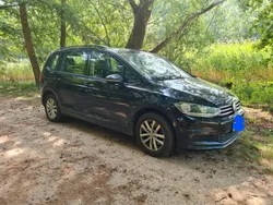 Schwarz Gebraucht 2018 VW Touran Sound Van / Kleinbus | 18.000 € (Guter Preis)