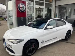 Weiß Gebraucht 2023 Alfa Romeo Giulia Sprint Sprint Coupé | 37.990 € (Teuer)