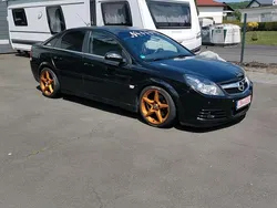 Schwarz Gebraucht 2005 Opel Vectra Limousine | 6.500 €