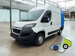 Weiß Gebraucht 2021 Peugeot Boxer Van | 21.800 € (Fairer Preis)
