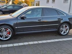 Schwarz Gebraucht 2004 Audi A8 Limousine | 12.500 €