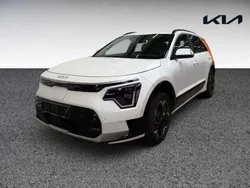 Weiß Gebraucht 2024 Kia e-Niro Inspiration SUV | 33.230 € (Fairer Preis)