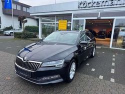Schwarz Gebraucht 2022 Skoda Superb Premium Edition Limousine | 29.980 € (Fairer Preis)