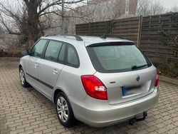 Grau Gebraucht 2010 Skoda Fabia Kombi | 2.750 € (Fairer Preis)