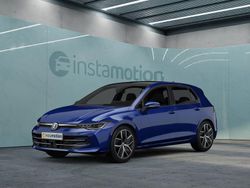 Blau Gebraucht 2024 VW Golf VIII Kleinwagen | 32.049 € (Fairer Preis)