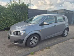 Grau Gebraucht 2011 Chevrolet Aveo LT Kleinwagen | 2.200 € (Fairer Preis)