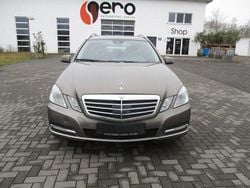 Braun Gebraucht 2010 Mercedes E300 Elegance Kombi | 6.950 € (Superpreis)
