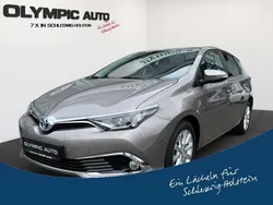 Grau Gebraucht 2016 Toyota Auris Hybrid Executive Limousine | 14.990 € (Fairer Preis)
