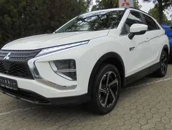 Andenweiß Gebraucht 2021 Mitsubishi Eclipse Cross Basis SUV | 23.250 € (Guter Preis)