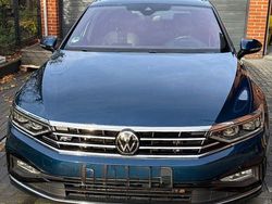 Blau Gebraucht 2022 VW Passat Kombi | 32.500 € (Teuer)