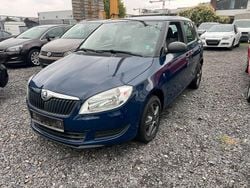 Blau Gebraucht 2013 Skoda Fabia Limousine | 2.700 € (Guter Preis)