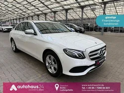 Weiß Gebraucht 2018 Mercedes E200 Avantgarde Limousine | 28.990 € (Guter Preis)