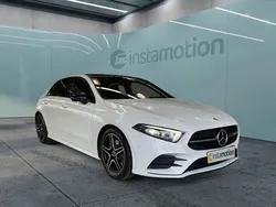 Weiß Gebraucht 2023 Mercedes A250 AMG line Limousine | 38.200 € (Teuer)