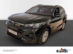 Grenadillschwarz metallic Neu 2025 VW Tiguan R-line SUV | 76.910 €