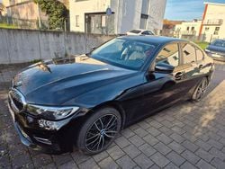 Schwarz Gebraucht 2019 BMW 320 Limousine | 18.500 € (Teuer)