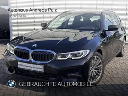 Schwarz Gebraucht 2022 BMW 318 Sport Line Kombi | 27.409 € (Etwas zu teuer)