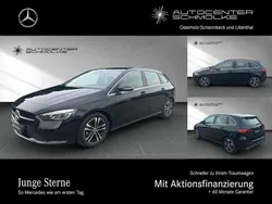 Lack kosmosschwarz Gebraucht 2024 Mercedes B180 Progressive Van / Kleinbus | 34.480 € (Teuer)