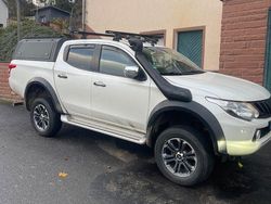Weiß Gebraucht 2018 Mitsubishi L200 Abholung | 29.900 € (Teuer)