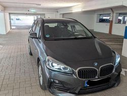 Grau Gebraucht 2021 BMW 216 Active Tourer Van / Kleinbus | 18.800 € (Fairer Preis)