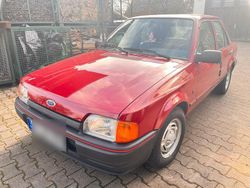 Rot Gebraucht 1989 Ford Escort Limousine | 3.500 €