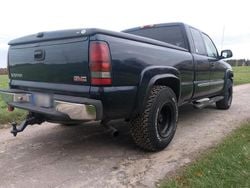 Blau Gebraucht 2005 Chevrolet Silverado SUV | 12.990 €