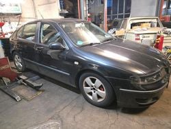 Schwarz Gebraucht 2004 Seat Leon Kleinwagen | 999 € (Guter Preis)
