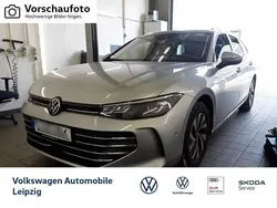 Silber Gebraucht 2024 VW Passat Business Limousine | 37.330 € (Guter Preis)