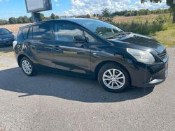 Schwarz Gebraucht 2011 Toyota Verso Edition Van / Kleinbus | 9.600 € (Fairer Preis)