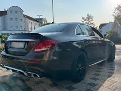 Braun Gebraucht 2017 Mercedes E63S AMG Limousine | 62.000 € (Teuer)