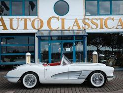 Weiß Gebraucht 1958 Chevrolet Corvette C1 Cabrio | 94.900 €