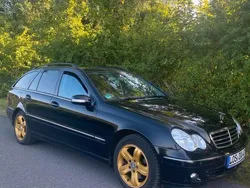 Schwarz Gebraucht 2006 Mercedes C230 Avantgarde Kombi | 3.500 € (Fairer Preis)