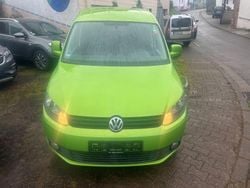 Grün Gebraucht 2014 VW Caddy Trendline Van / Kleinbus | 6.799 € (Superpreis)