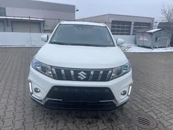 Weiß Gebraucht 2019 Suzuki Vitara Comfort SUV | 16.900 € (Fairer Preis)